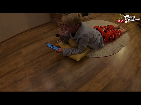 ❤️ Nora blondinka sesa velikega kurca in poskakuje na njem - analni seks ️❌ Anal video na sl.pornolemon.ru ❌❤